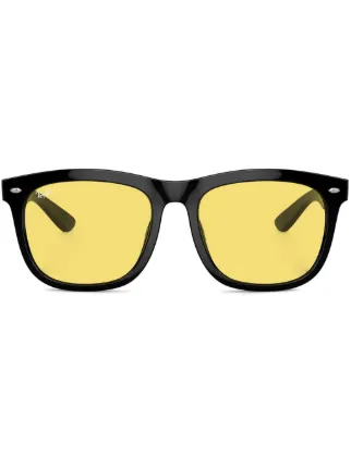 Ray-Ban