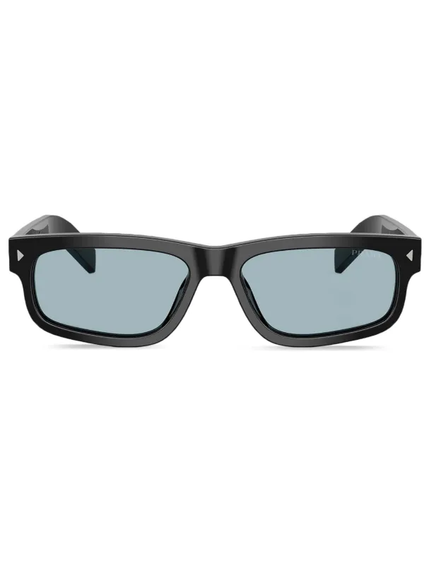Prada Eyewear メタルプレート サングラス | ブラック | FARFETCH JP