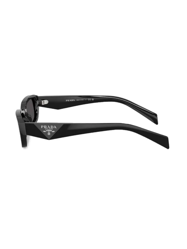 Prada Eyewear PR B06S サングラス | ブラック | FARFETCH JP