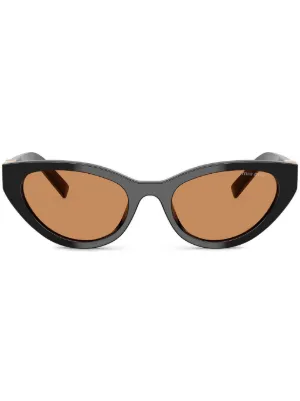 Prada Eyewear スクエアフレーム サングラス | ブラウン | FARFETCH JP