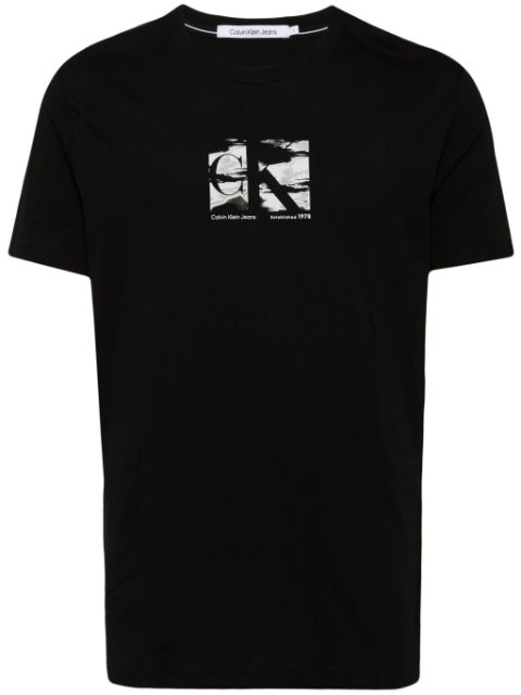 Calvin Klein graphic-printed t-shirt