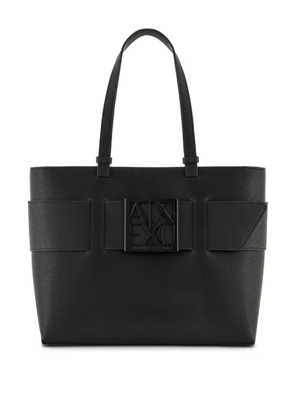 【関税＆送料込み】Tod'S Black Tote Bag With Logo Plaque On Tod's Medium Di Leather Tote Bag | Black | FARFETCH