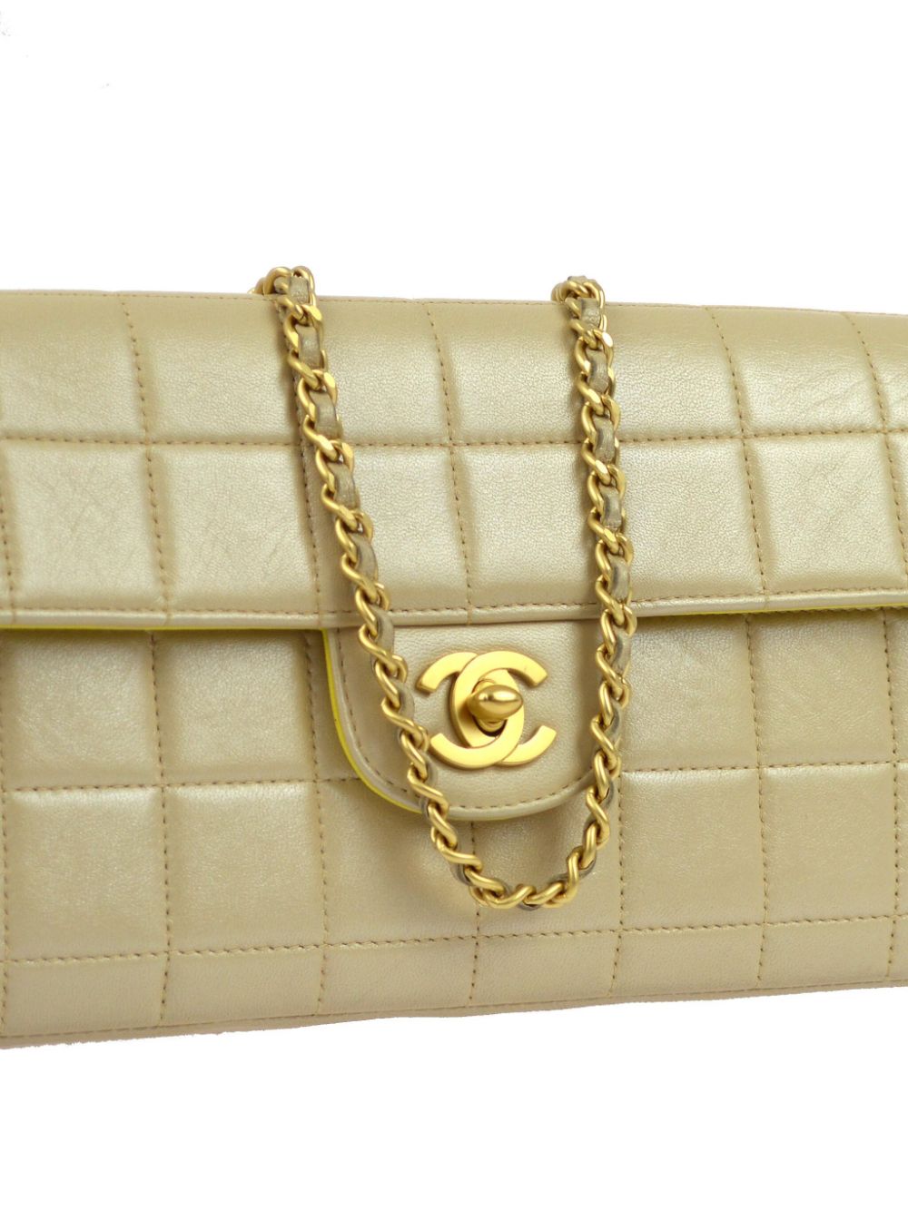 Affordable HOT SALE CHANEL 2000 East West shoulder bag Women