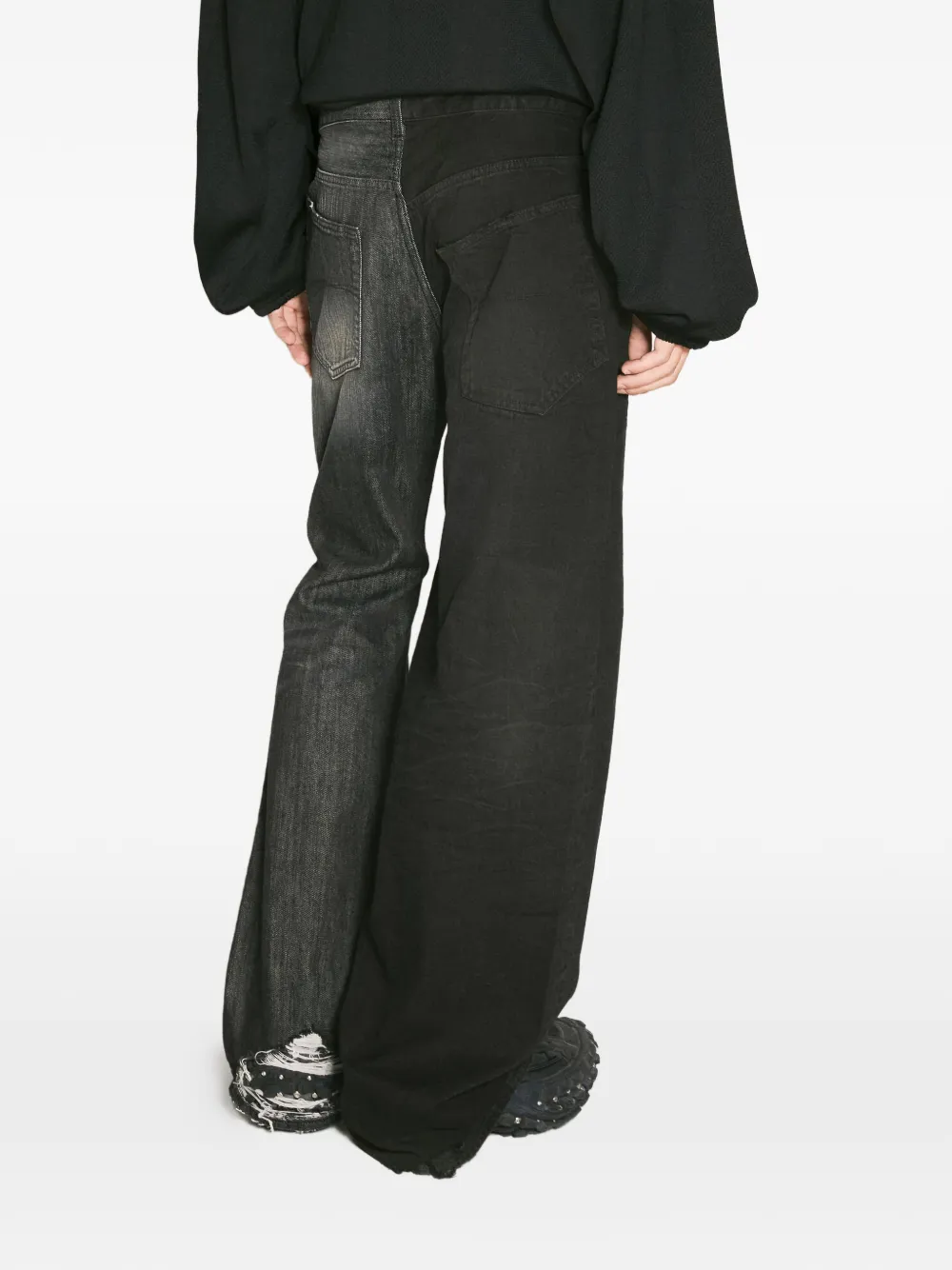 Fifty-Fifty jeans