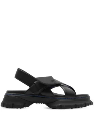 【送料&関税込】Burberry Black Leather Sandals Leather sandal Burberry Black size 35.5 EU in Leather - 44348413