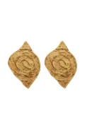 Saint Laurent Pre-Owned Leaf clip-on earrings - Gold