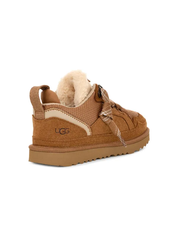 UGG、アディダスetc.】カジュアルコーデは”ブラウンスエードの靴