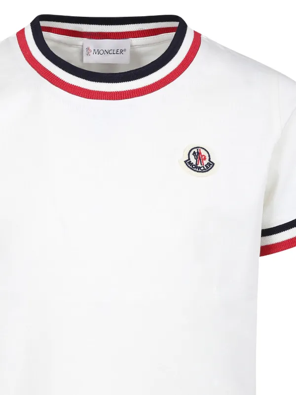 MONCLER ホワイト Tシャツ エンブレム付き Moncler ロゴ Tシャツ | ホワイト | FARFETCH JP