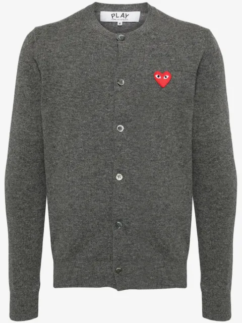 Comme Des Garçons Play cárdigan con parche de corazón