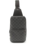 Louis Vuitton Pre-Owned 2017 Avenue sling backpack - Black