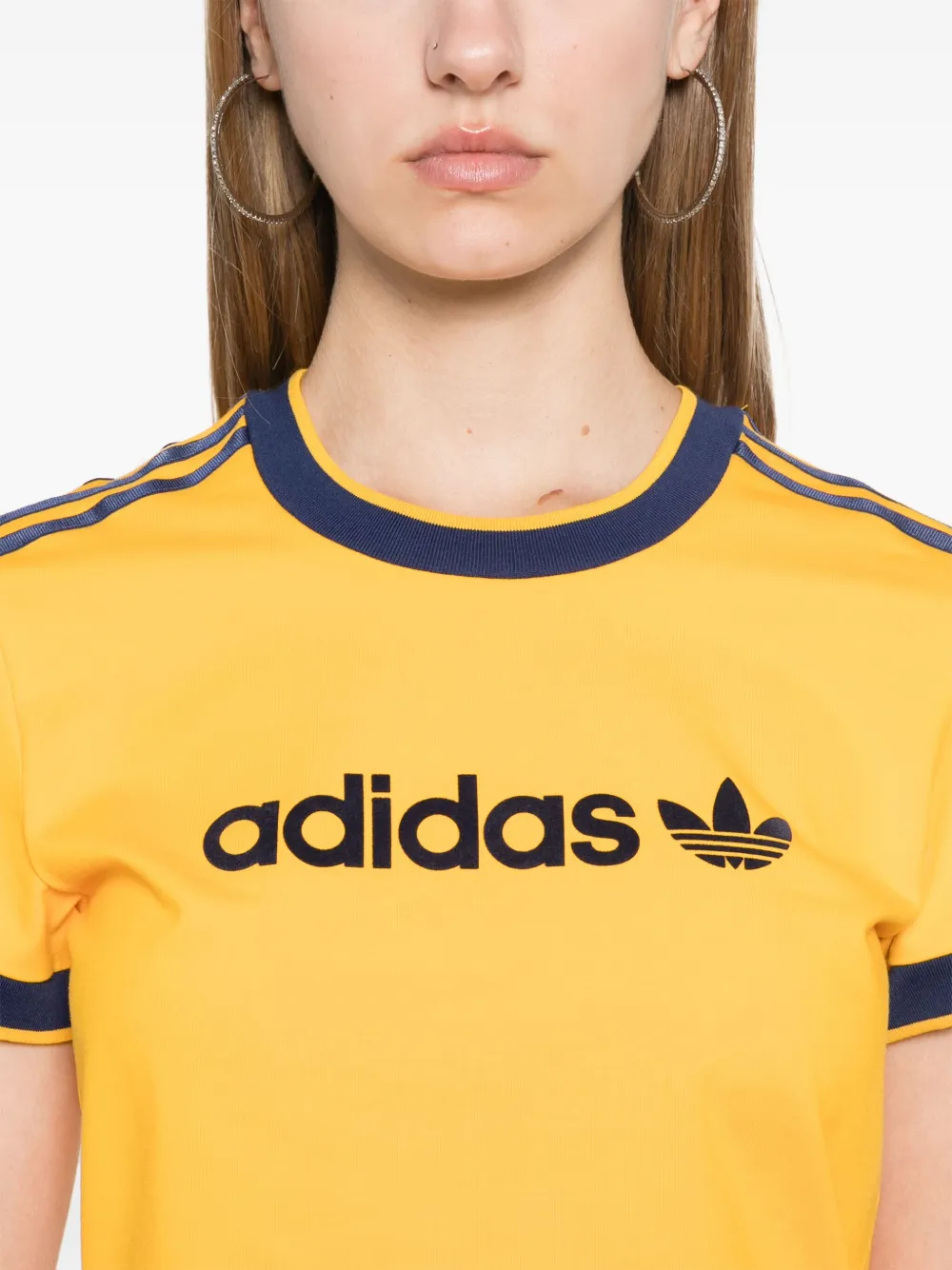 adidas T-shirt met logo Geel