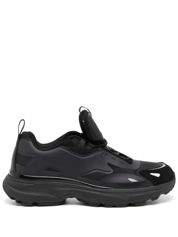 Maison Kitsuné Sora Runners | Black | FARFETCH