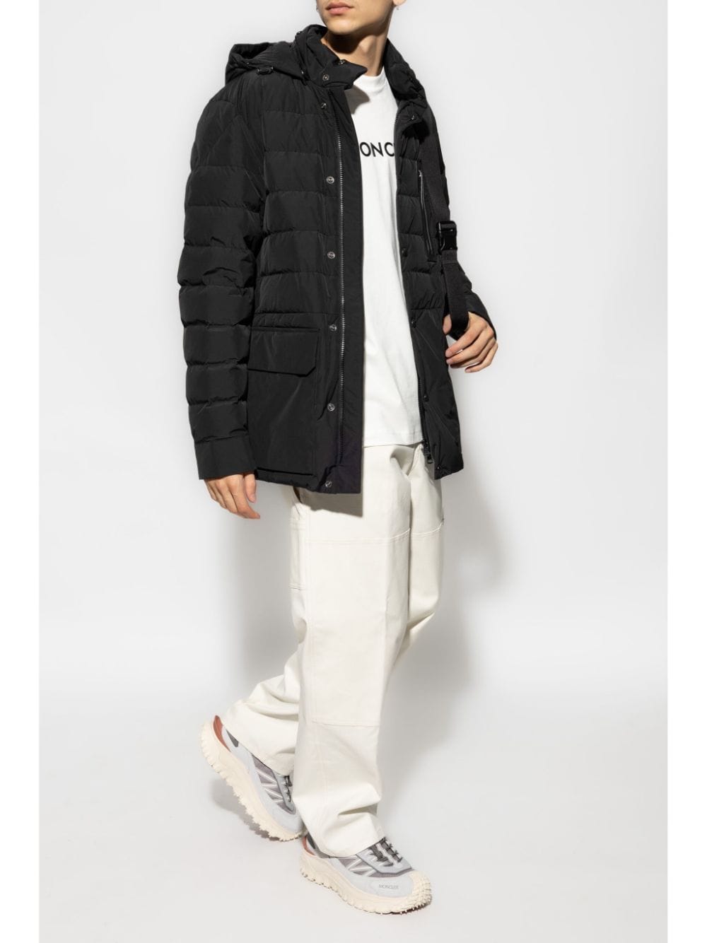 Moncler logo-appliqué padded coat - Zwart