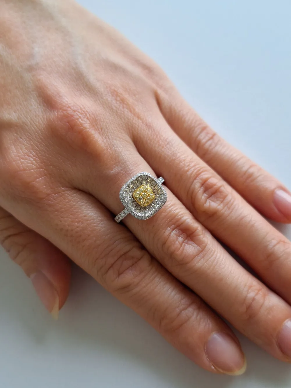 Hyt Jewelry Platinum Diamond Ring In Silver