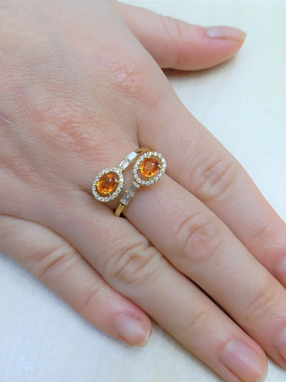 Hyt Jewelry 18kt Yellow Gold Sapphire And Diamond Ring In Gold