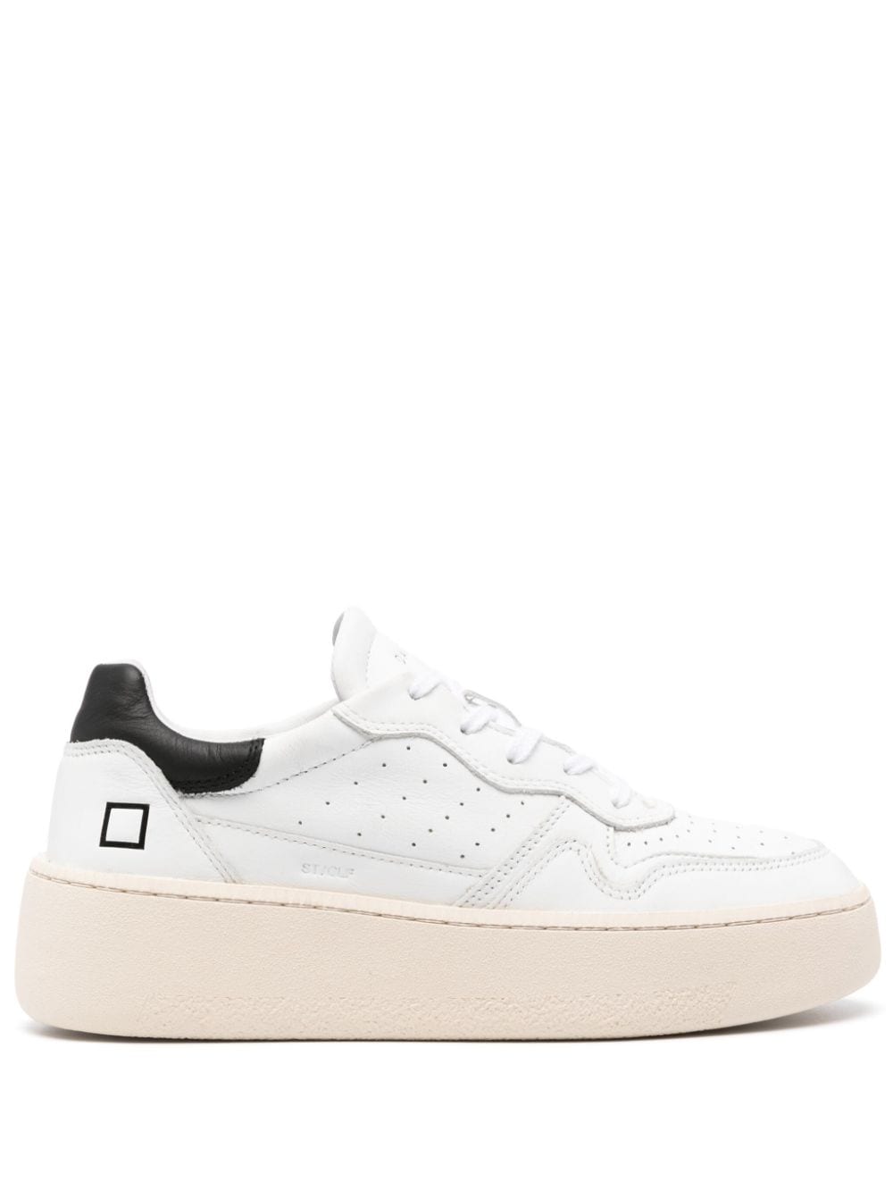 D.A.T.E. Step sneakers White