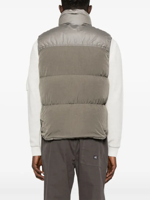 C.P. Company Eco Chrome-R ダウンベスト | グレー | FARFETCH JP