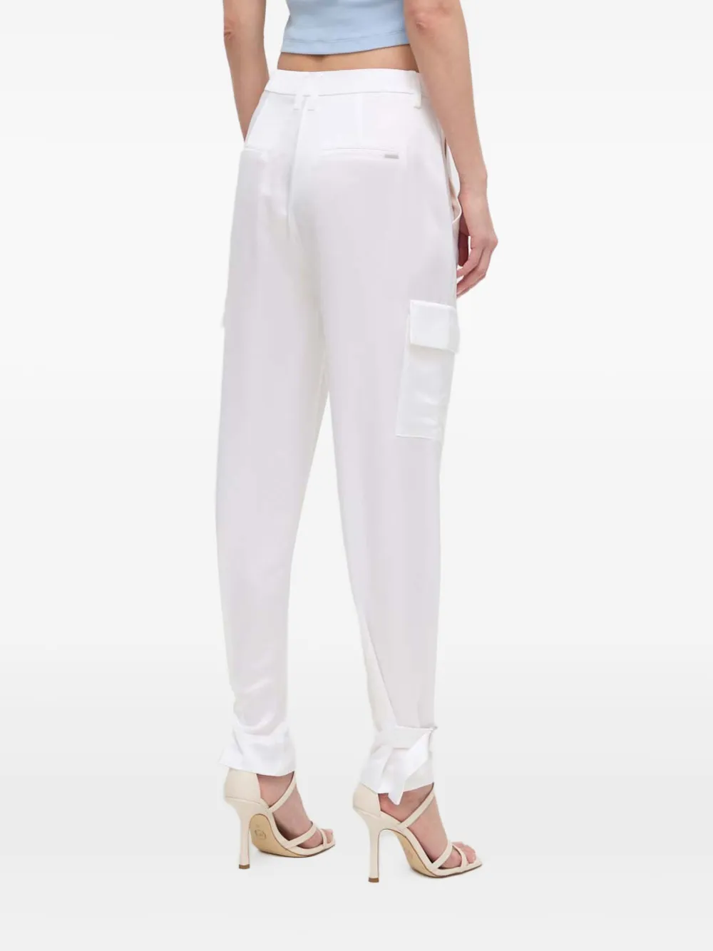 Guess Usa Buckle-detail Cargo Trousers In White