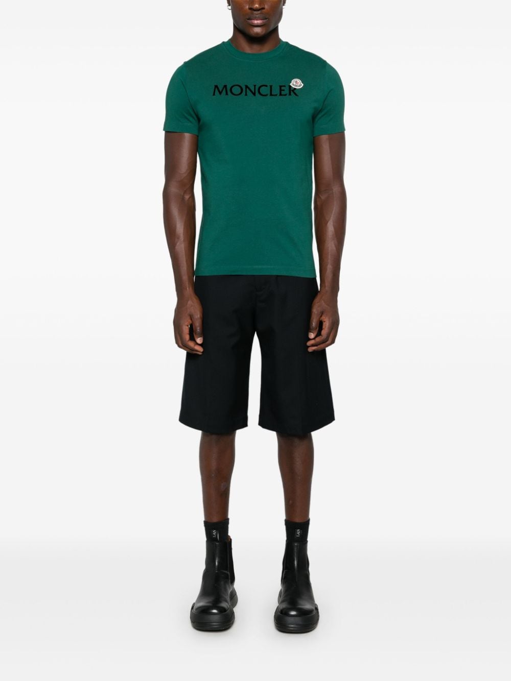 Moncler T-shirt met logo - Groen