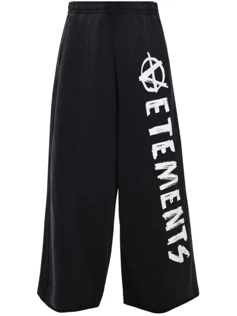 VETEMENTS Anarchy sweatpants 