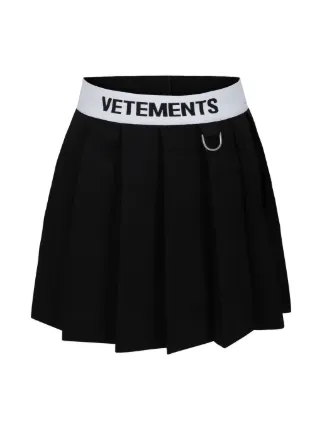 VETEMENTS