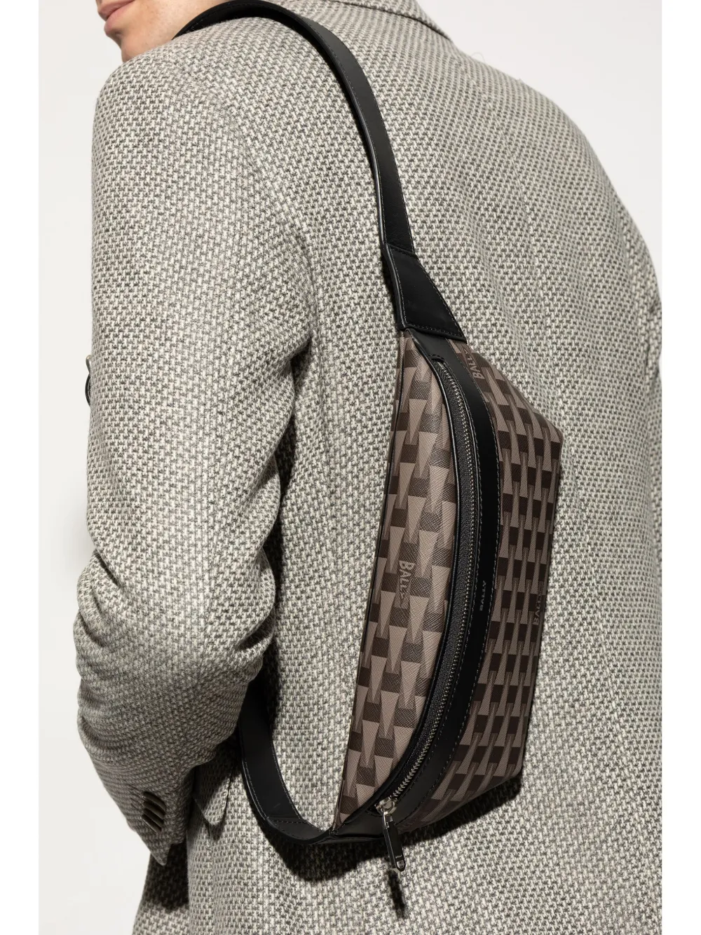 Bally geometric pattern belt bag - Bruin