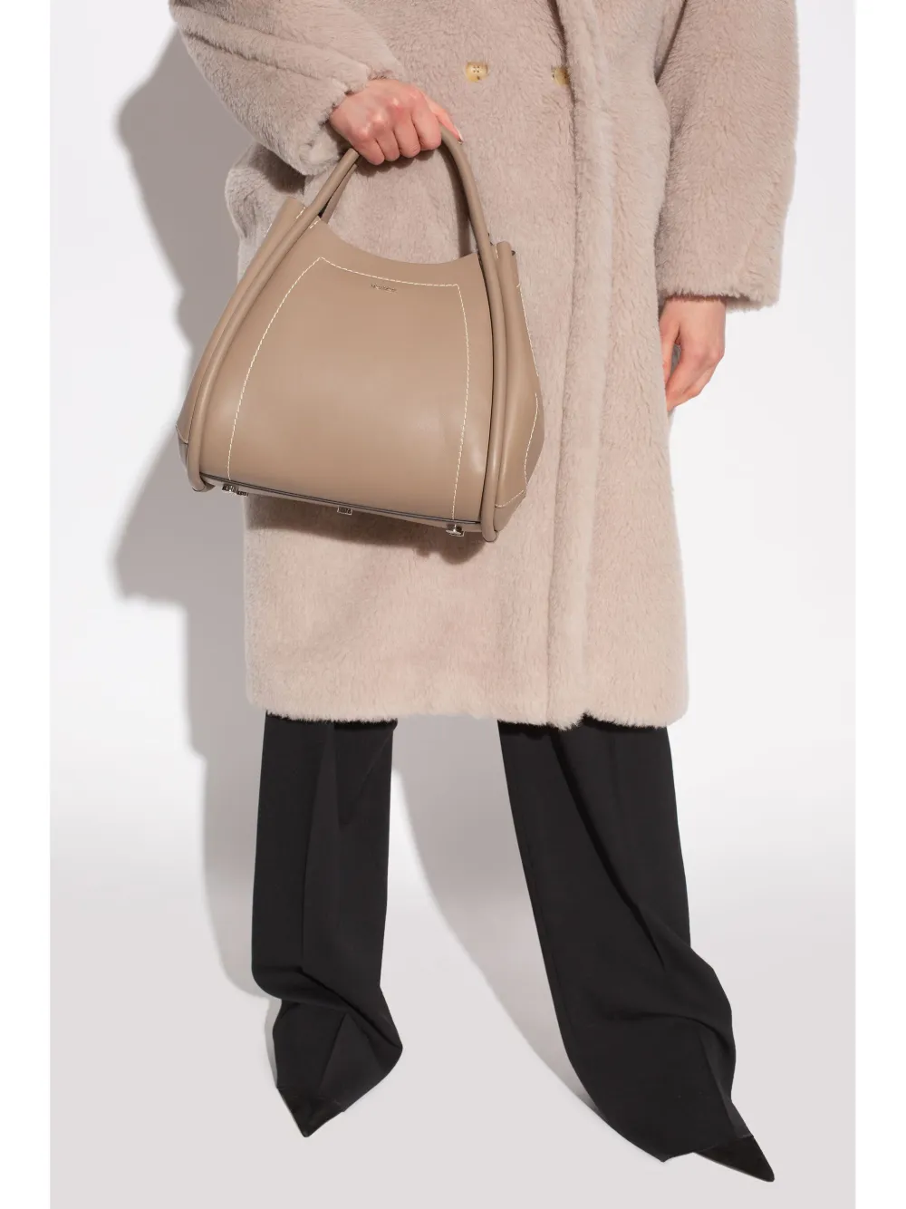 Max Mara Schoudertas met logoplakkaat - Beige