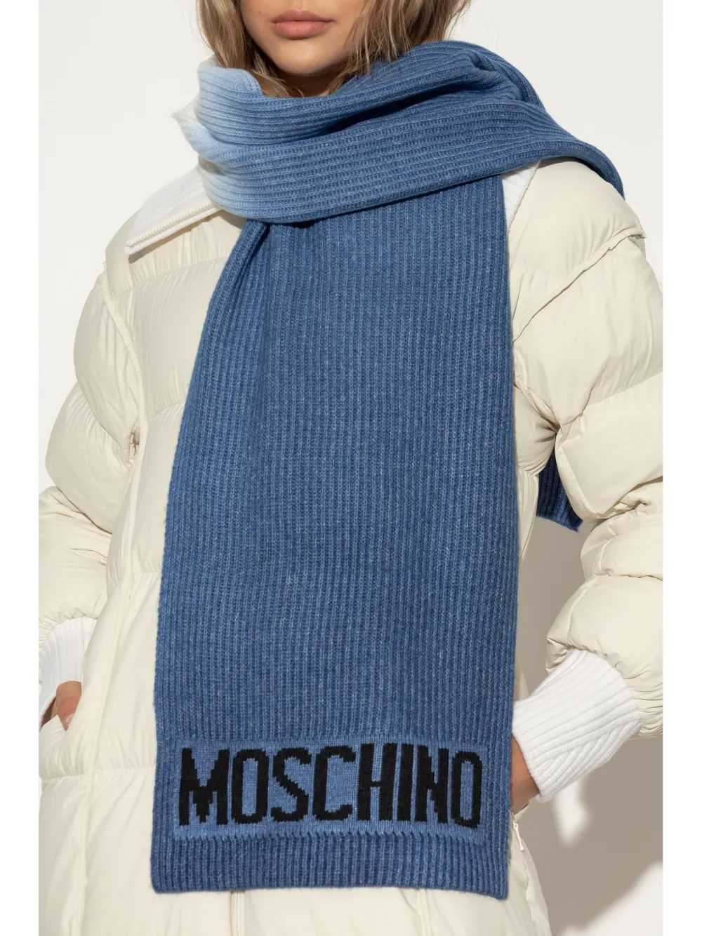 Moschino intarsia-knit logo scarf - Blauw