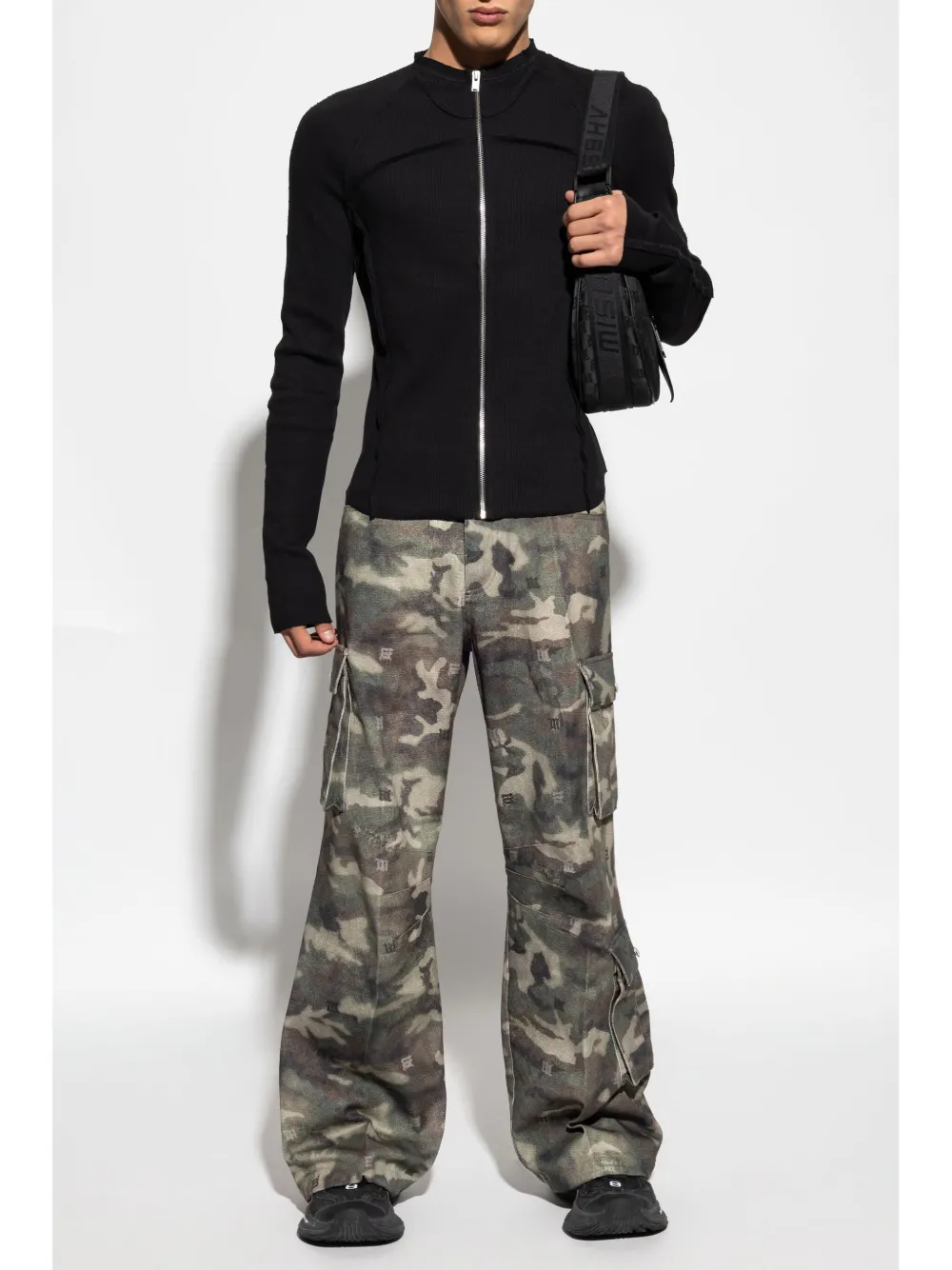 MISBHV camo-print trousers - Groen