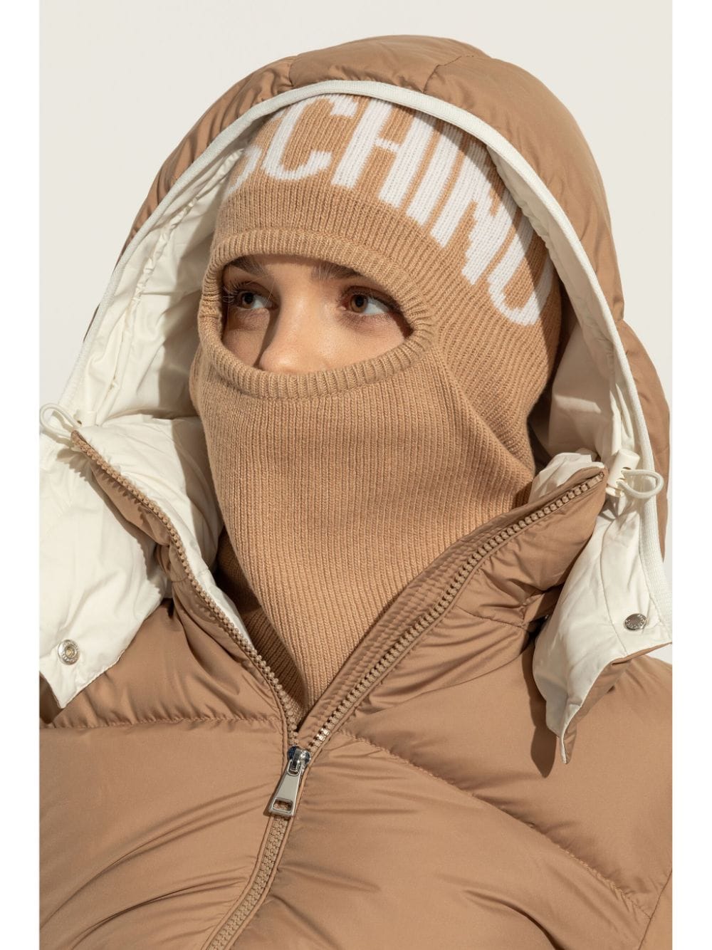 Moschino intarsia-knit logo balaclava - Beige