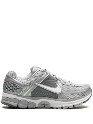 looking for nike shoes