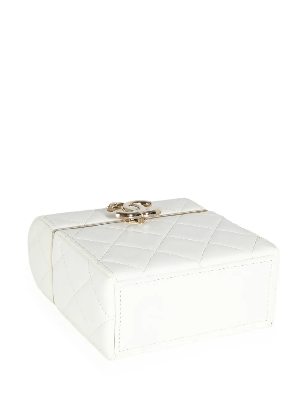 Pre-owned Chanel 2022 Mini Diamond-quilted Box Clutch Bag In 白色
