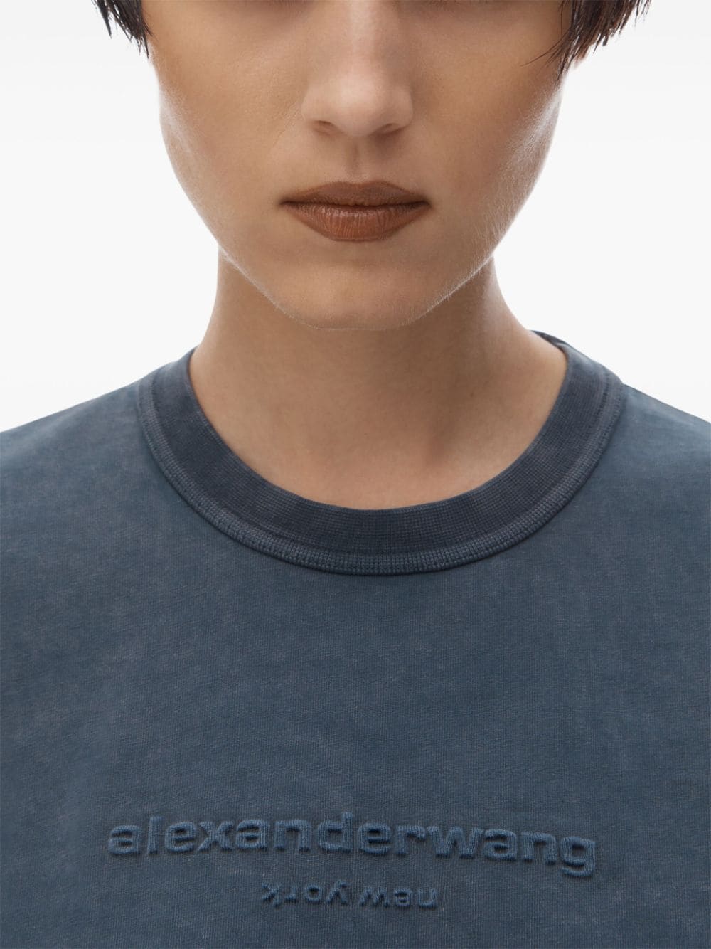 Shop Alexander Wang Logo-appliqué Shrunken T-shirt In Blue