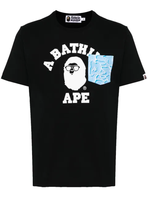 A BATHING APE® playera con logo estampado