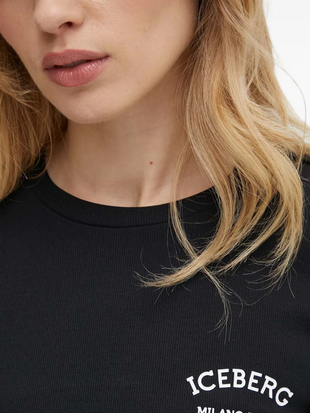 Iceberg T-shirt met logodetail Zwart