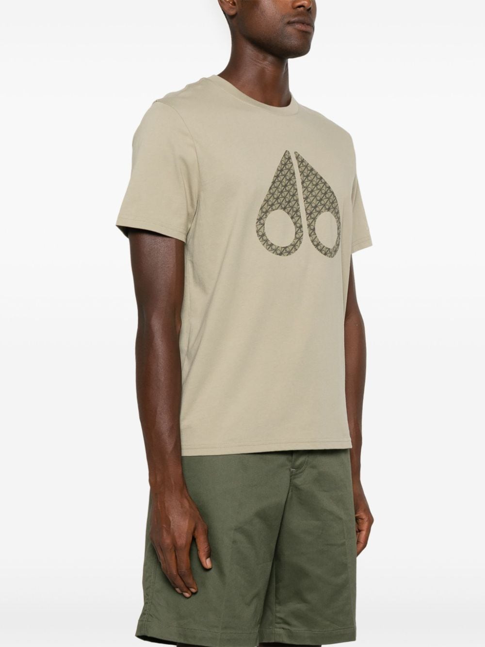 Shop Moose Knuckles Chamblee T-shirt In Green