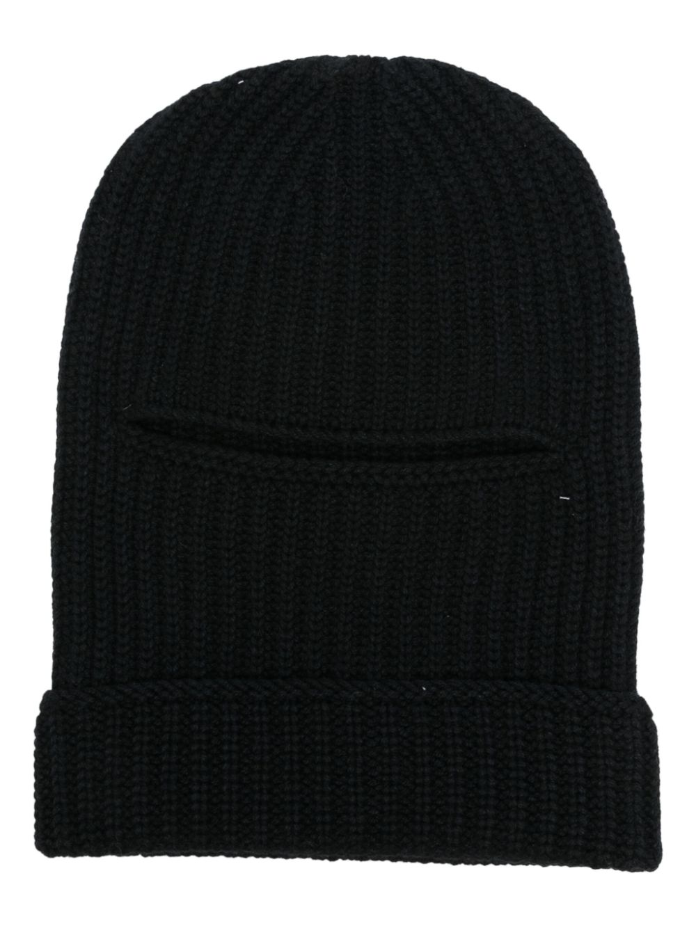 chunky-knit beanie