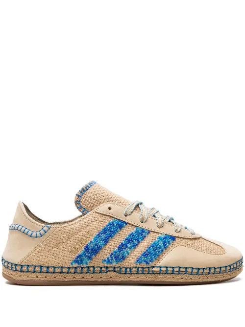 X CLOT baskets Gazelle 'Linen Khaki/Light Blue' - adidas - Modalova