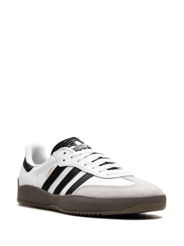 【関税込み】adidas Originals ホワイト Samba JP スニーカー Adidas Samba Puig スニーカー | ホワイト | FARFETCH JP