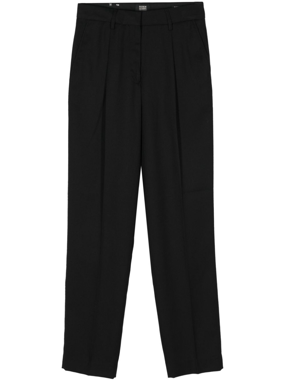 pleated trousers