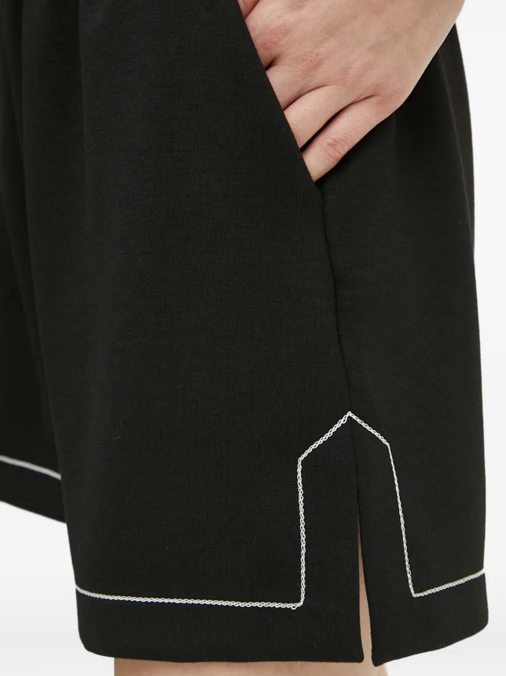 Theory Side-pockets Shorts In Black