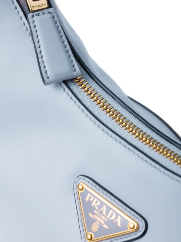 楽天市場】美品 PRADA プラダ サフィアーノ 三角ロゴプレート