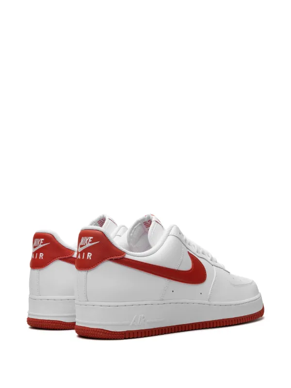 赤と白の帆 Nike Air Force 1 '07 “Dragon Red” スニーカー | ホワイト