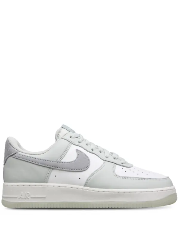 Nike silver shop on sale