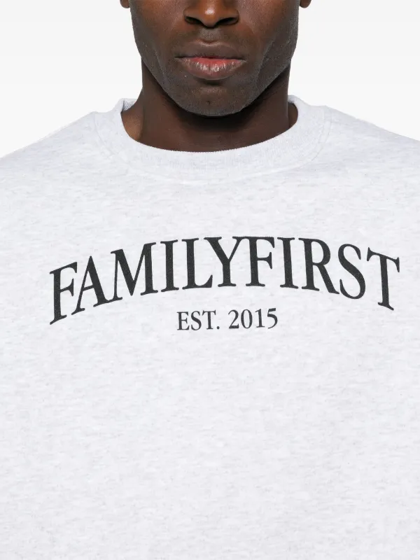 スウェット・トレーナー FAMILY FIRST SWEATSHIRTS (W24FFSF2404 GREY) Family First logo-print Sweatshirt | Grey | FARFETCH TH