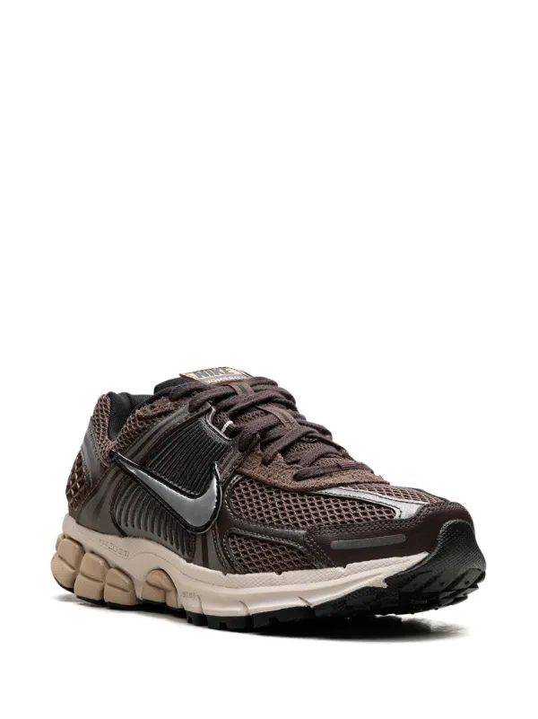 ◆正規品◆NIKE ZOOM VOMERO 5 BAROQUE BROWN(W)◆関税/送料込◆ Nike Zoom Vomero 5 