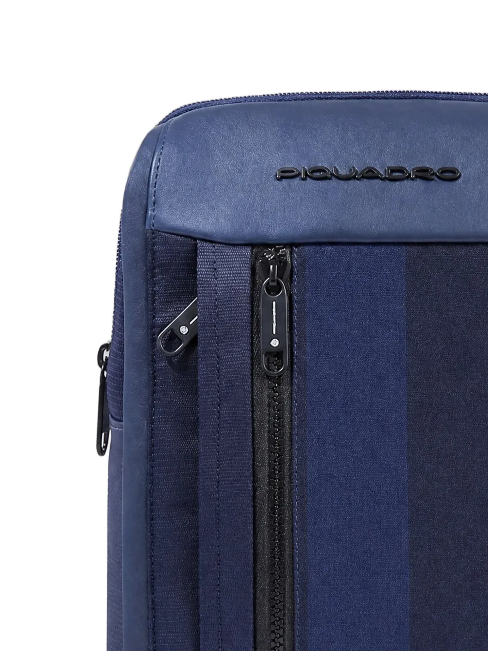 PIQUADRO Messengertas met vlakken en logoplakkaat Blauw