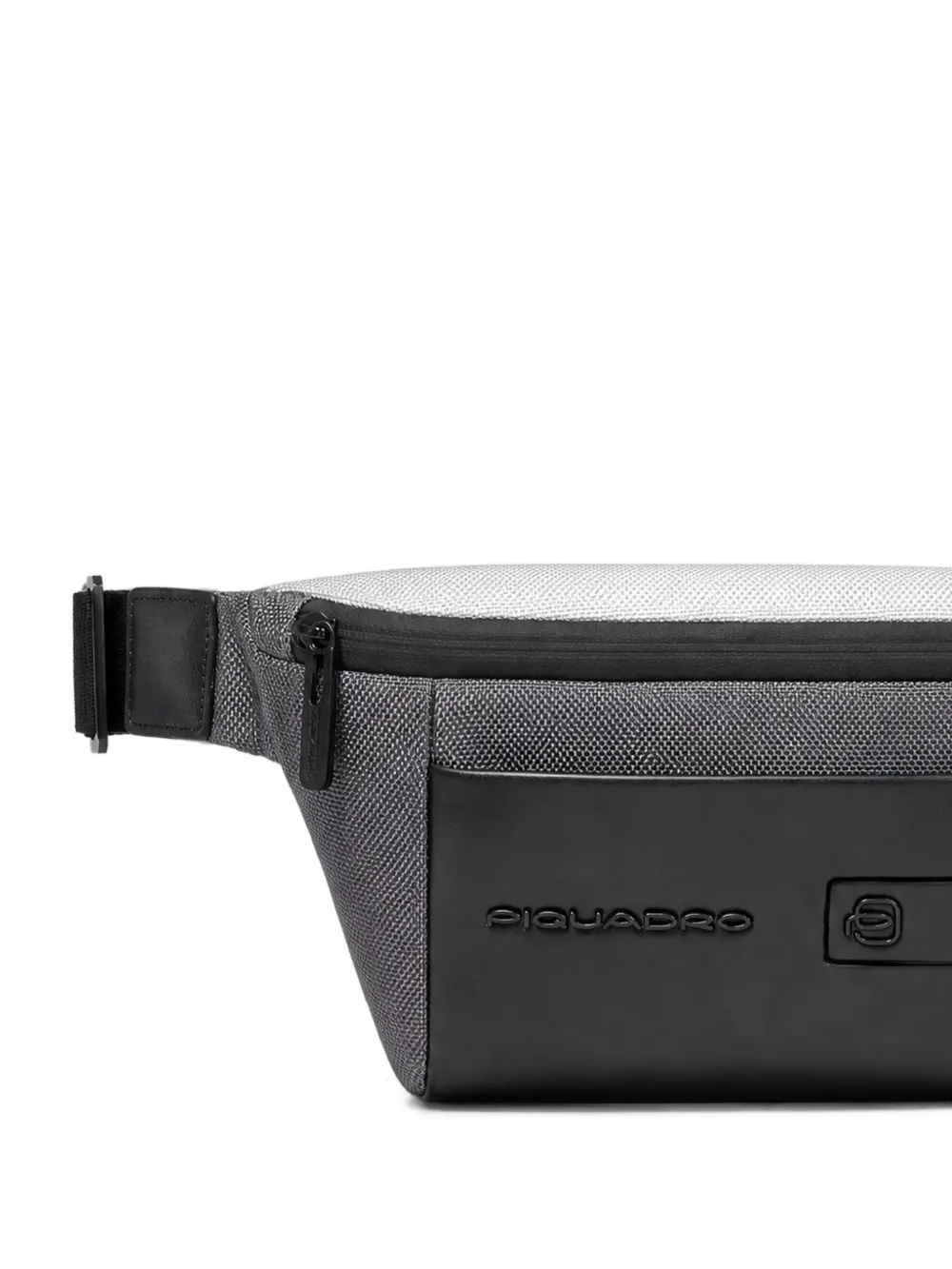 PIQUADRO Heuptas met logoplakkaat Grijs
