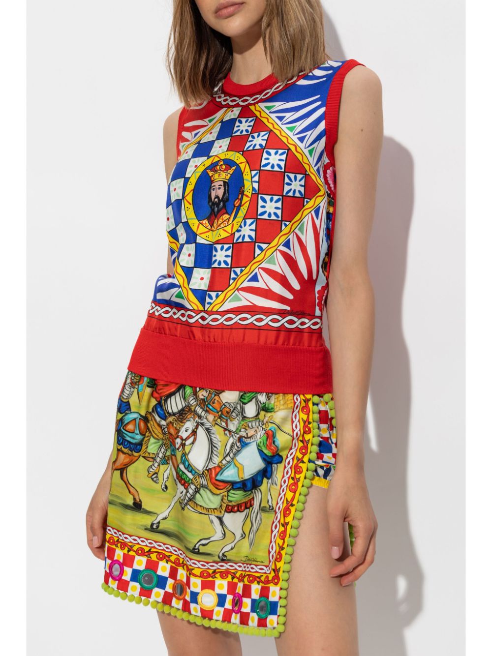 Shop Dolce & Gabbana Carretto-print Silk Vest In Red