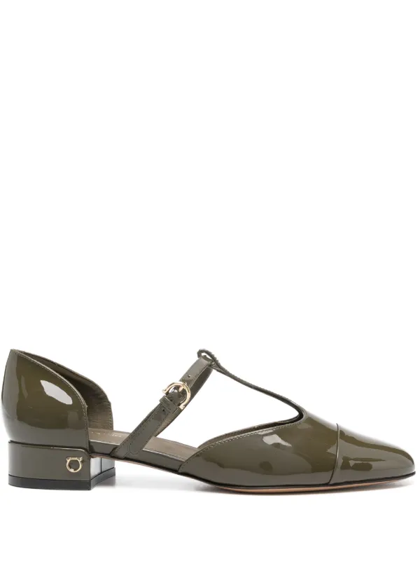 SalvatoreFerragamo レザーフラットシューズ Ferragamo レザー フラットシューズ | グリーン | FARFETCH JP